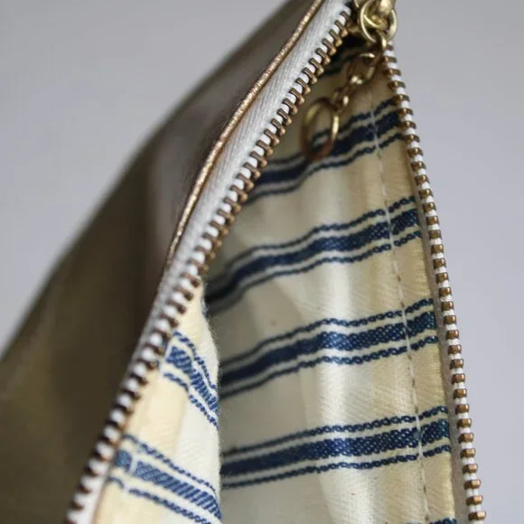 Vintage 70s/80s Gold Metallic Leather Slim Makeup Clutch Bag Wallet - Picture 3 of 6